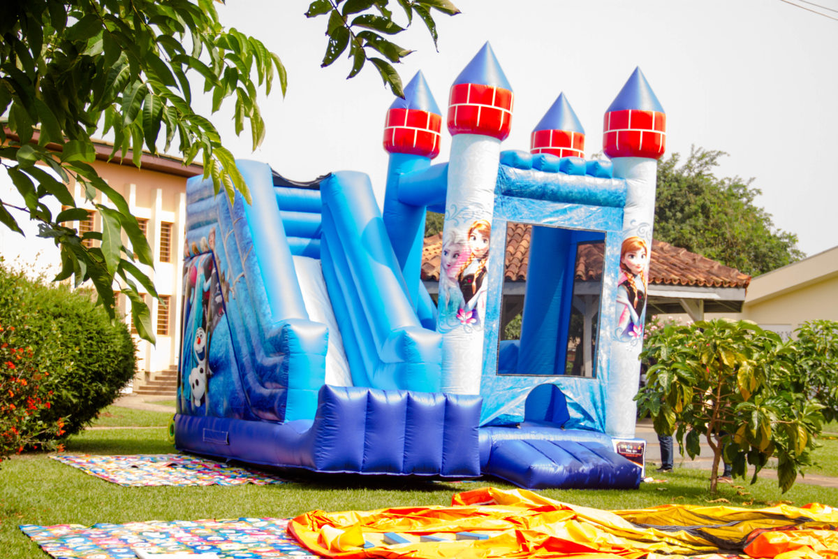 Dudu &  J Play Den | Home of  Water Slides & Bouncy Castles For Kids' Events.